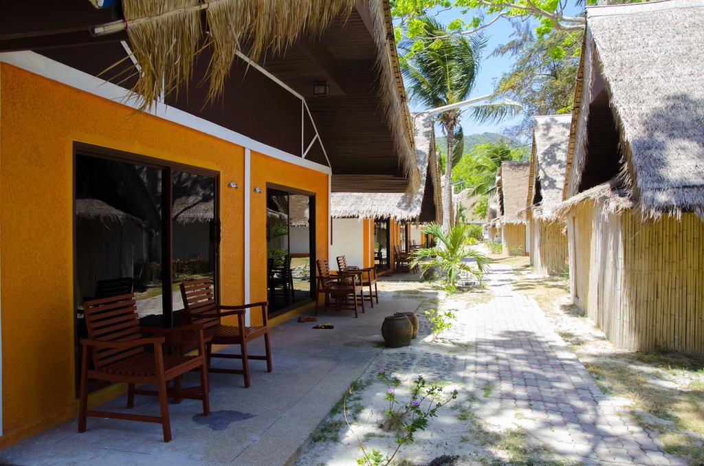 Coral Island Resort Phuket Exterior photo