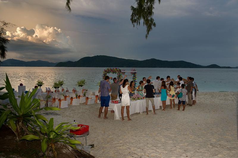 Coral Island Resort Phuket Exterior photo