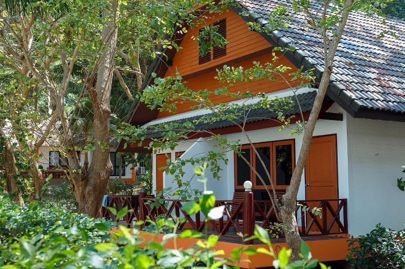 Coral Island Resort Phuket Exterior photo