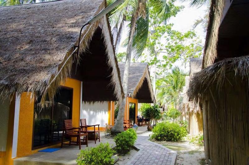 Coral Island Resort Phuket Exterior photo